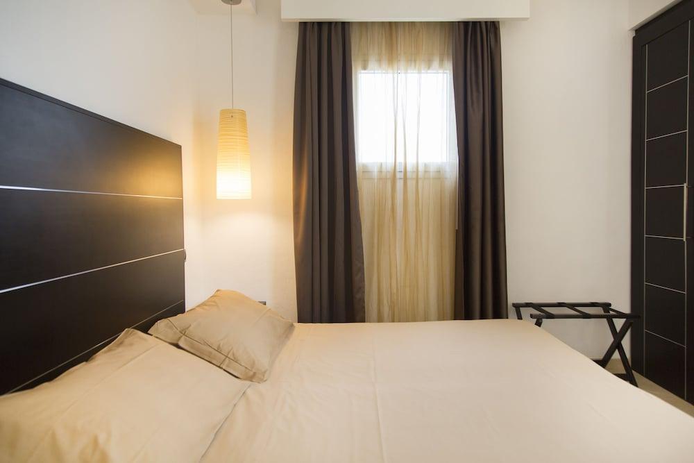 Ahr Baja & Hotel