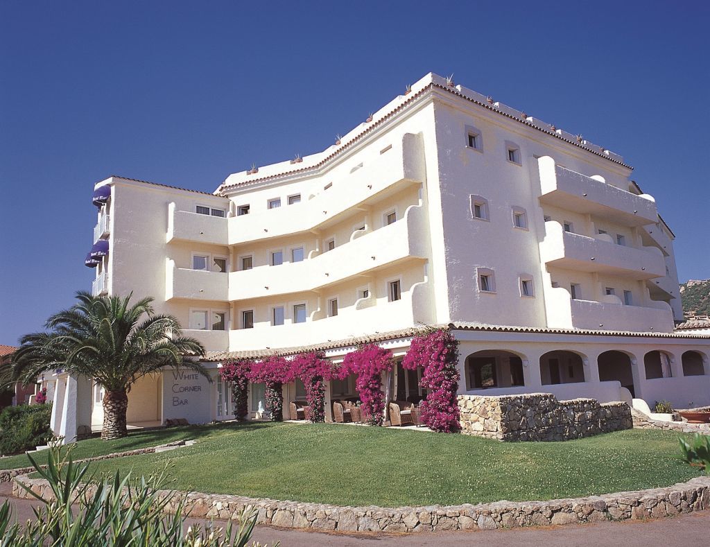 Ahr Baja & Hotel