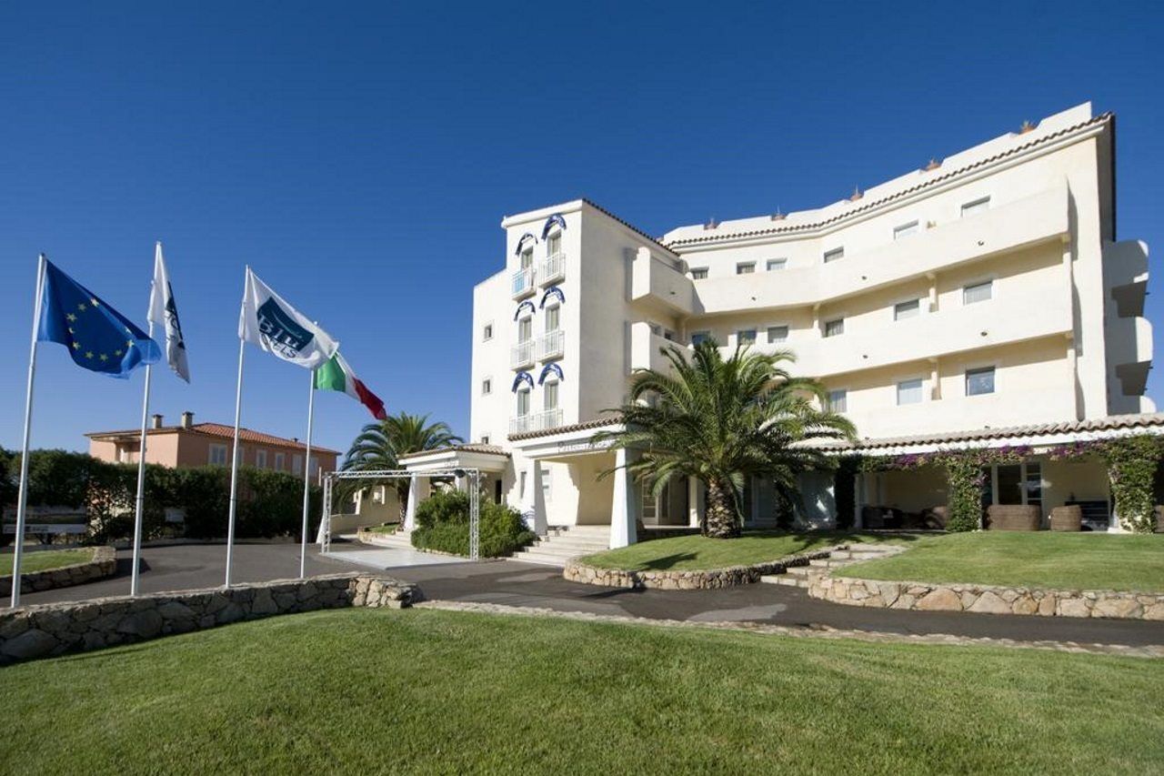 Ahr Baja & Hotel 4*