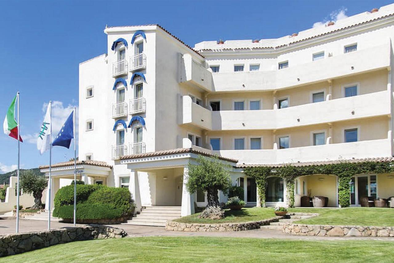 Hotel Ahr Baja & 4*