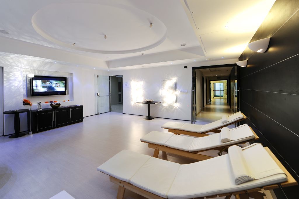 Ahr Baja & Spa 4*